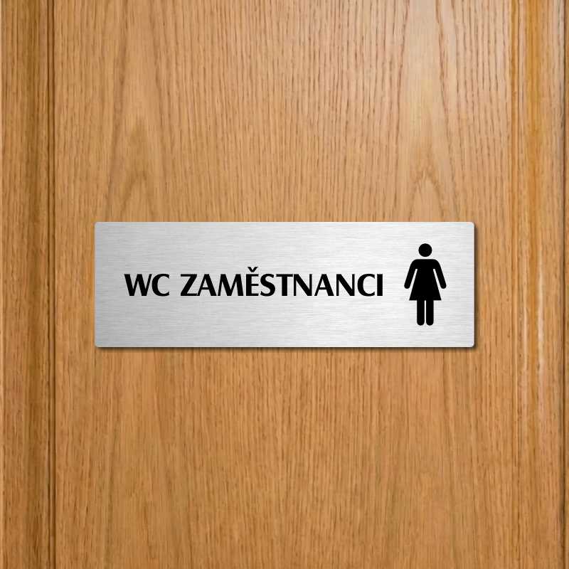 WC zaměstnanci ženy, 240x79mm, zlatá popiska s okrasným rámečkem  